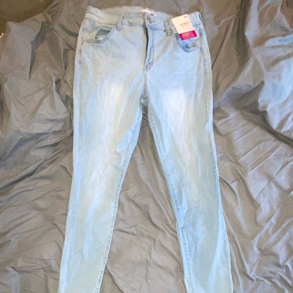 BRAND NEW Ultimate Jegging Low Rise Size 15